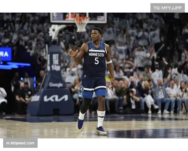 爱德华兹代言合同激增 森林狼6560万收入中的新星效应